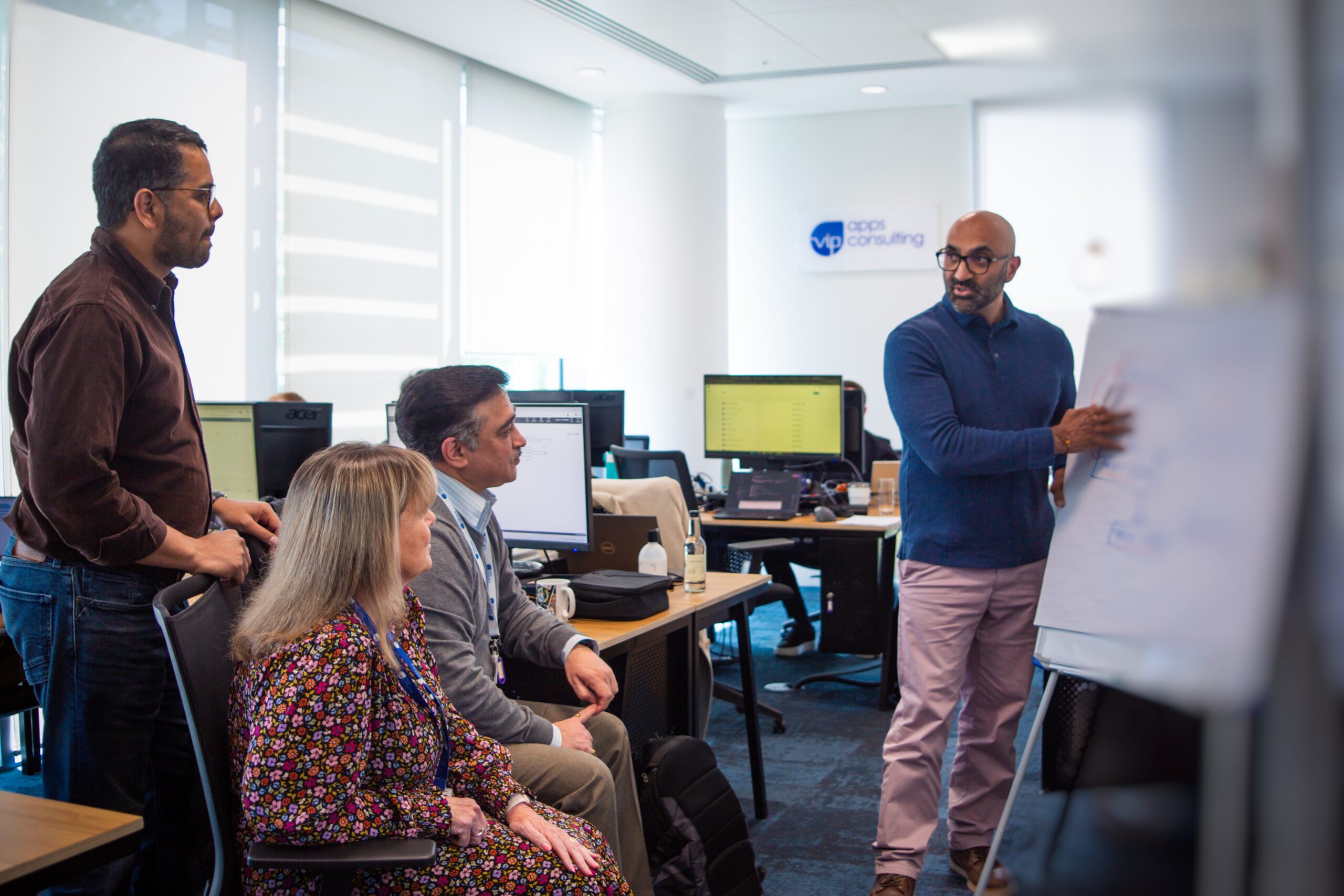 AI in Financial Services: VIP Apps Consulting Expands Its AI Centre of Excellence as UK Government Puts AI at the Cabinet Table
